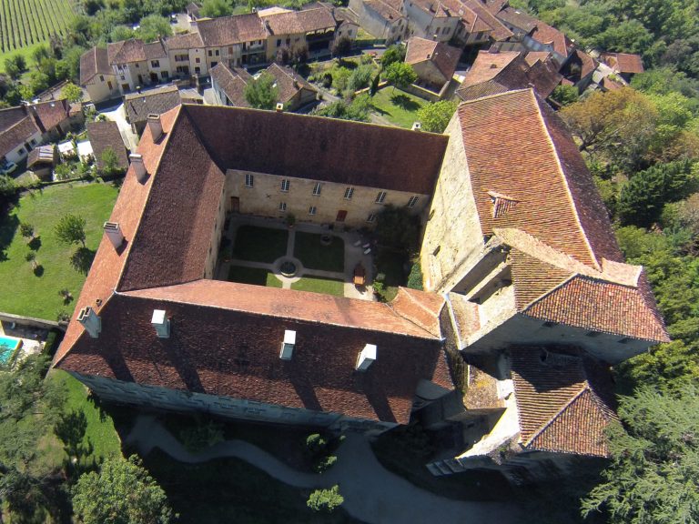 A Saint-Mont, le monastère est devenu un hôtel