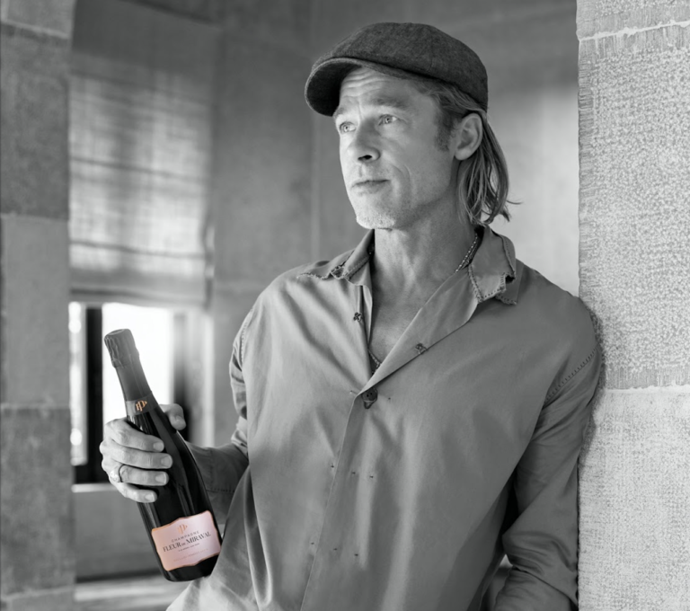 Brad Pitt, la comtesse et le champagne