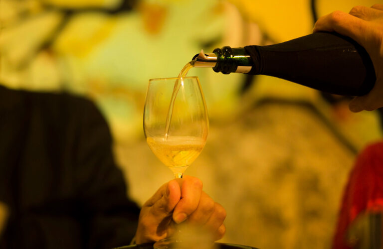 Vingt champagnes en or
