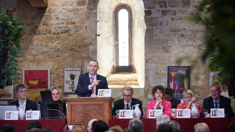 La vente des Hospices de Nuits retrouve la santé