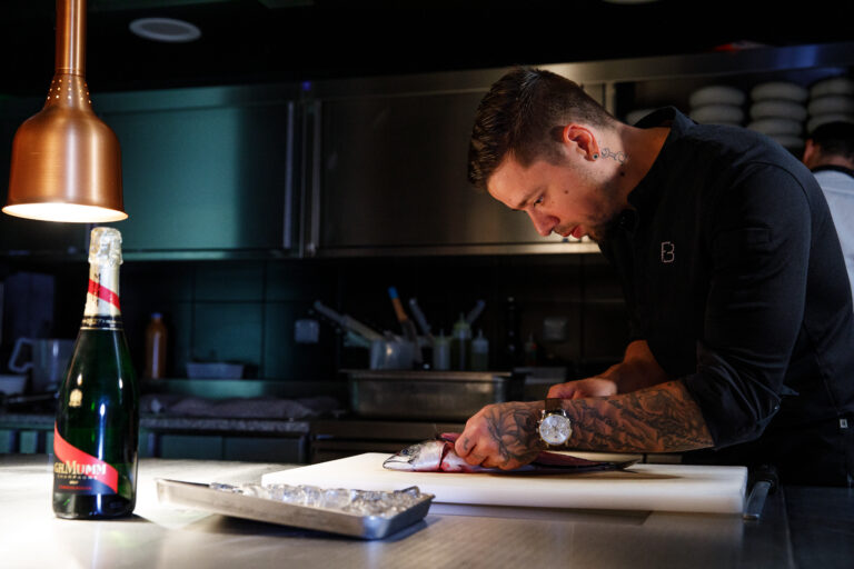 Pour Mumm, un nouveau chef passe à table